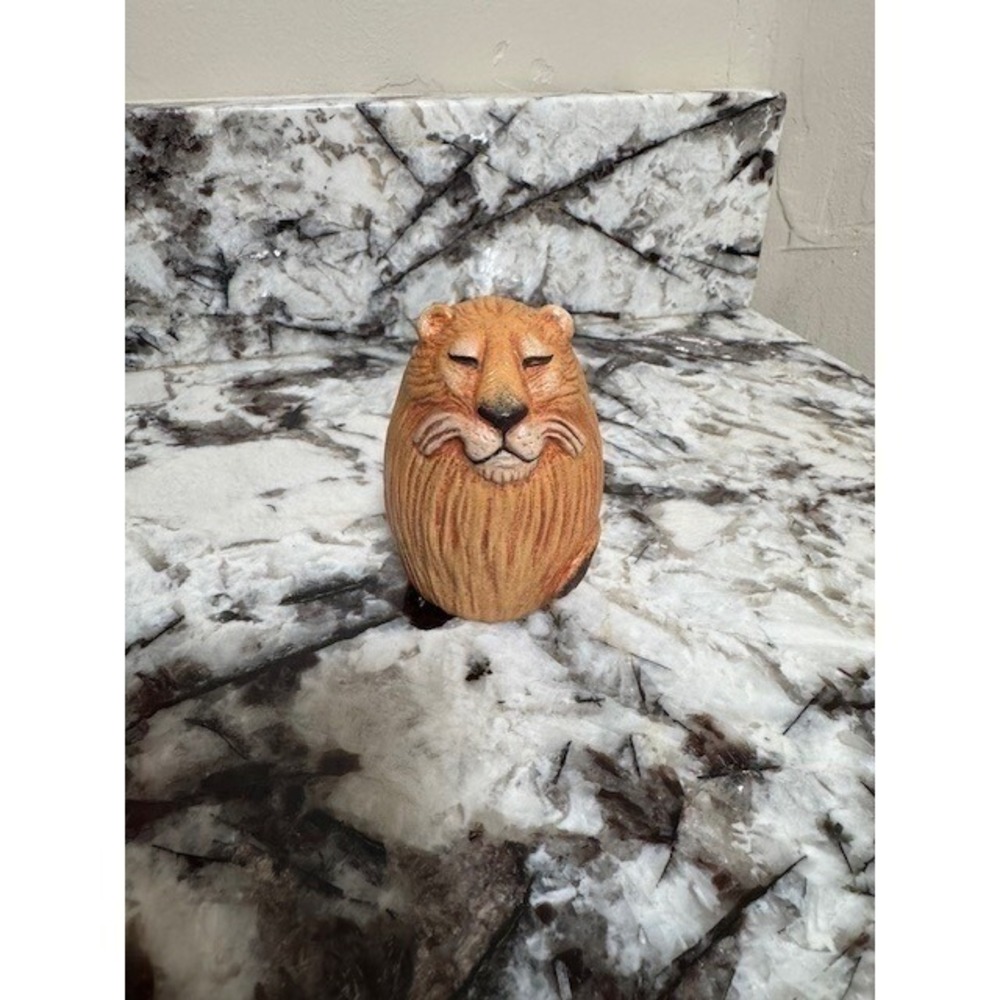 Lioness ceramic figurine decoration wild animal Africa
